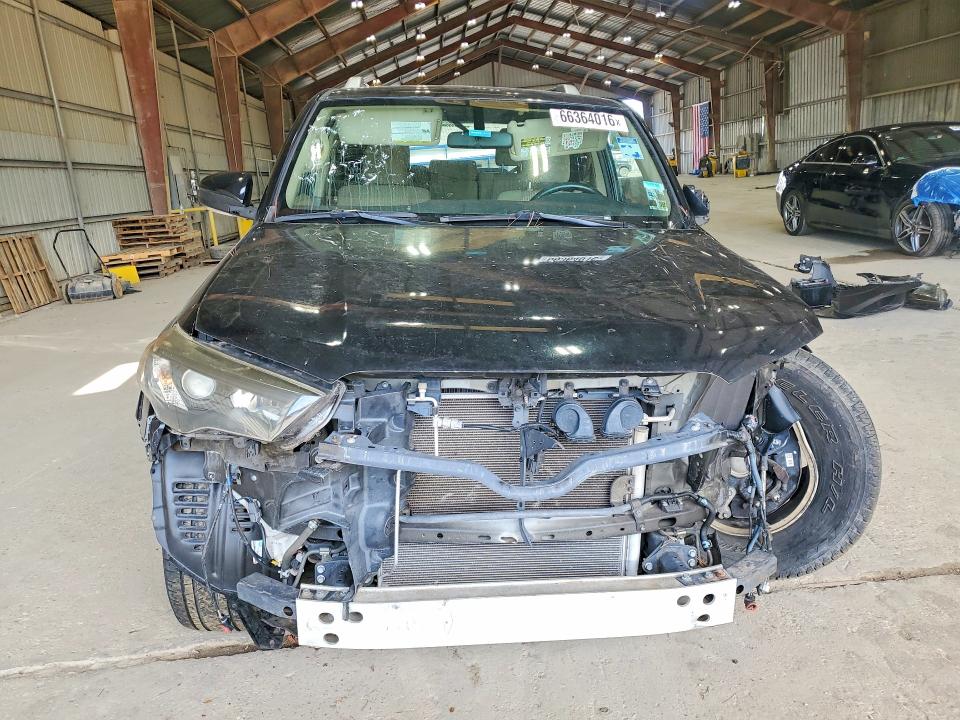 Photo 5 from auction – 2015 TOYOTA 4RUNNER with VIN JTEZU5JR6F5090266