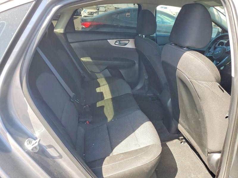 Photo 10 from auction – 2023 KIA FORTE with VIN 3KPF24AD7PE520100