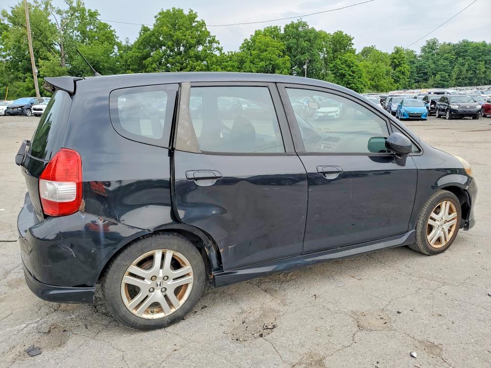 Photo 3 from auction – 2007 HONDA FIT with VIN JHMGD37647S054896