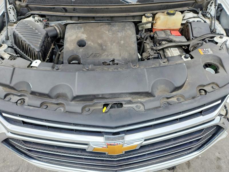 Photo 12 from auction – 2018 CHEVROLET TRAVERSE with VIN 1GNERHKW6JJ150466