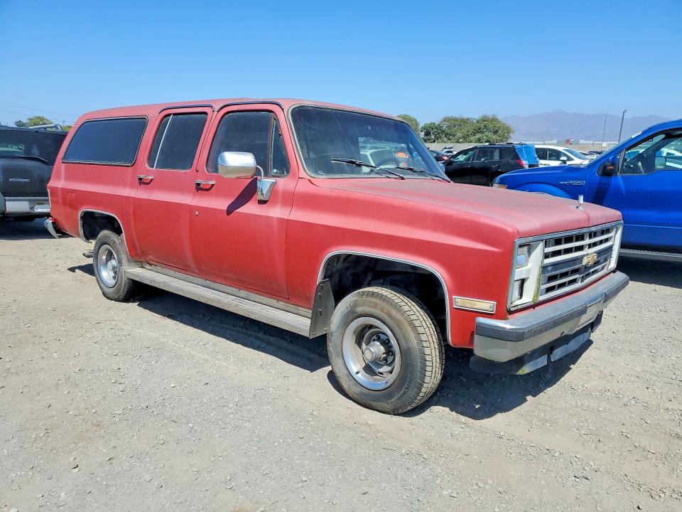 Photo 4 from auction – 1985 CHEVROLET SUBURBAN with VIN 1G8EK16CXFF155811