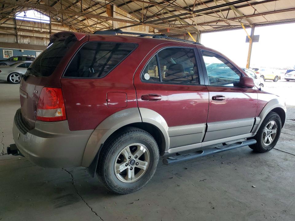 Photo 3 from auction – 2005 KIA SORENTO with VIN KNDJC733155441866