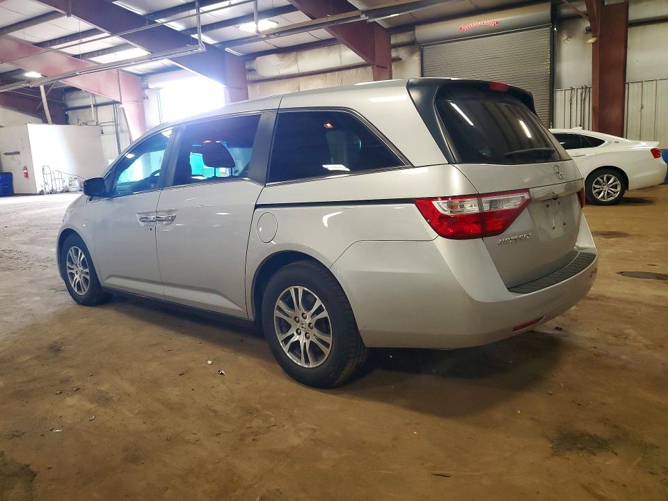 Photo 2 from auction – 2012 HONDA ODYSSEY with VIN 5FNRL5H67CB116340
