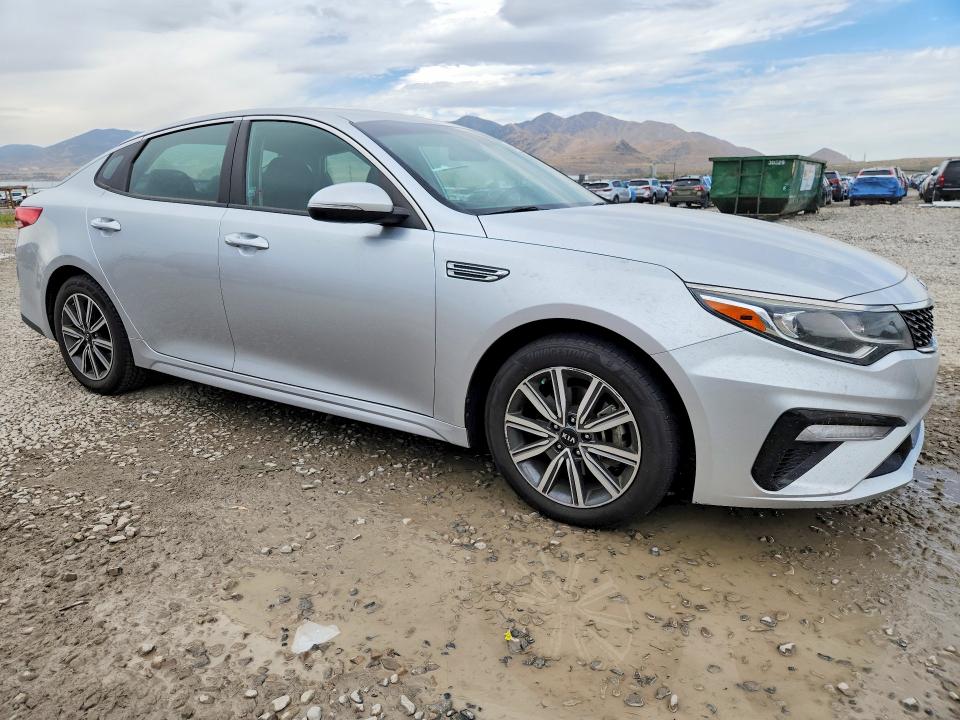 Photo 4 from auction – 2019 KIA OPTIMA with VIN 5XXGT4L34KG354124