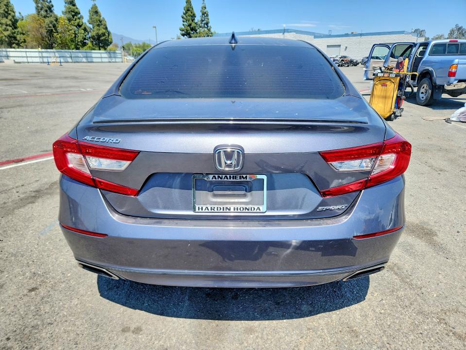 Photo 6 from auction – 2018 HONDA ACCORD with VIN 1HGCV1F35JA018013