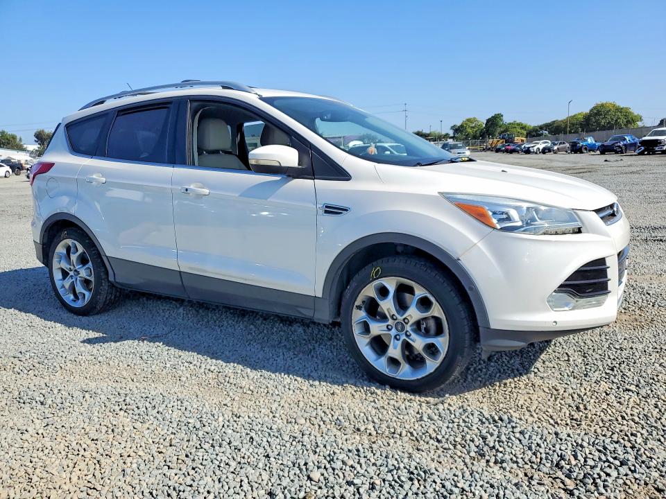 Photo 4 from auction – 2014 FORD ESCAPE with VIN 1FMCU9J96EUB62696