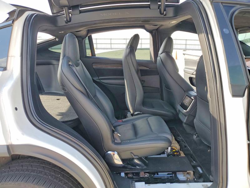 Photo 10 from auction – 2022 TESLA MODEL X with VIN 7SAXCBE50NF329007