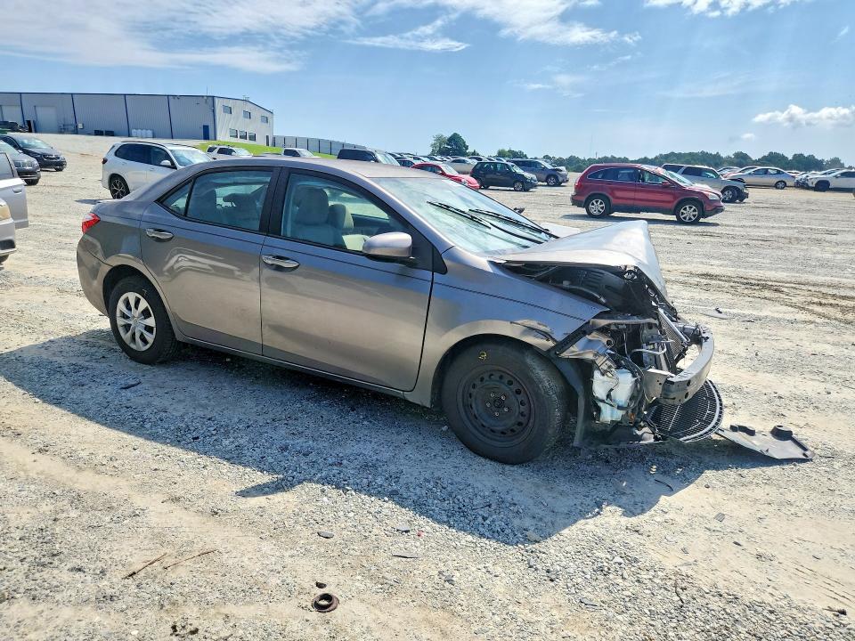 Photo 4 from auction – 2015 TOYOTA COROLLA with VIN 2T1BPRHE7FC315823