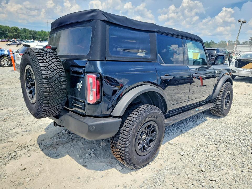 Photo 3 from auction – 2022 FORD BRONCO with VIN 1FMDE5BH5NLB84758
