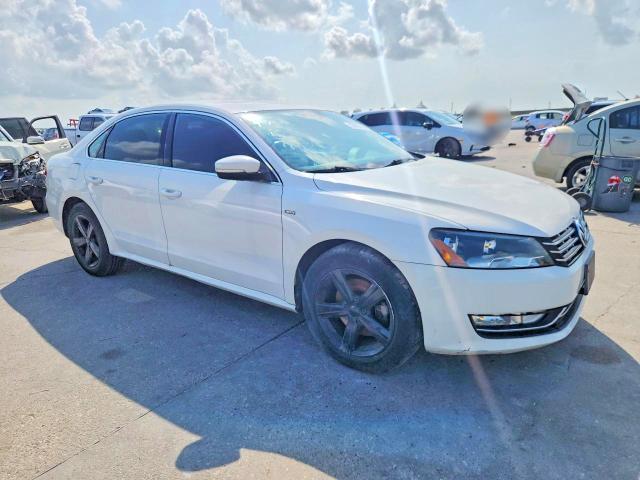 Photo 4 from auction – 2015 VOLKSWAGEN PASSAT with VIN 1VWAS7A39FC114499