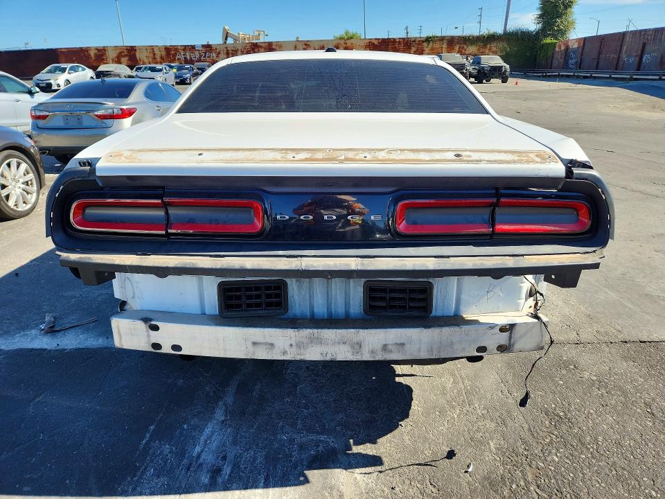 Photo 6 from auction – 2015 DODGE CHALLENGER with VIN 2C3CDZAG5FH740346