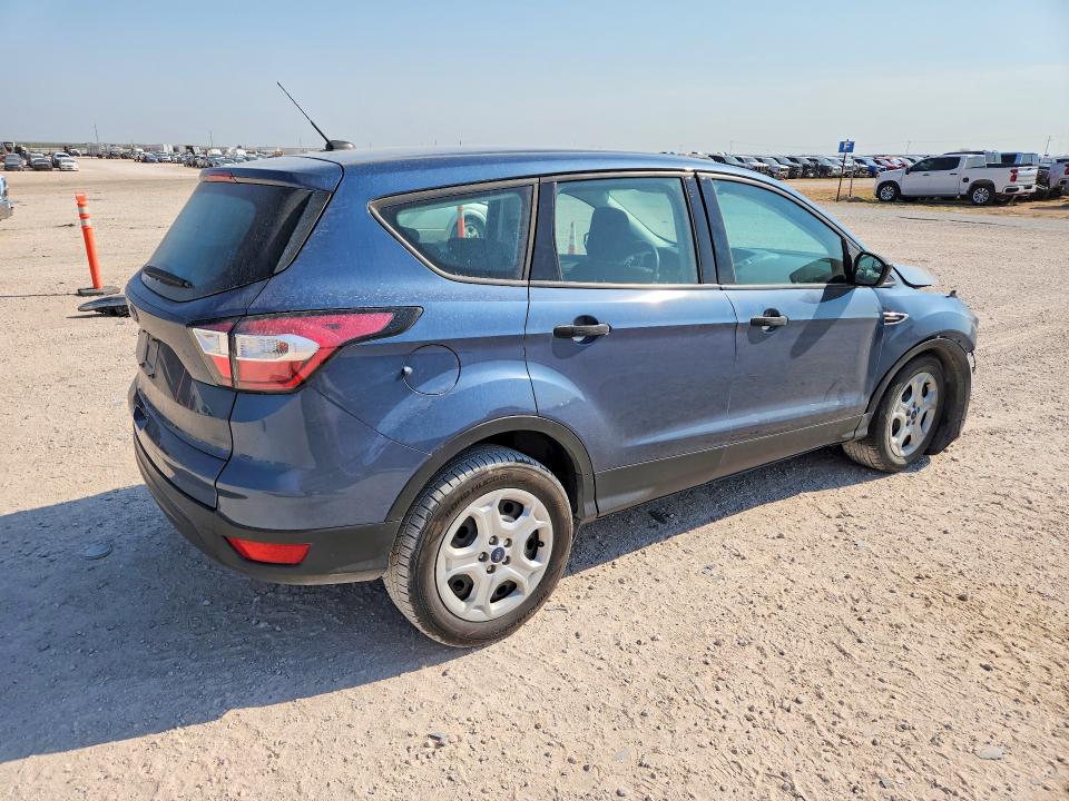 Photo 3 from auction – 2018 FORD ESCAPE with VIN 1FMCU0F78JUB25405