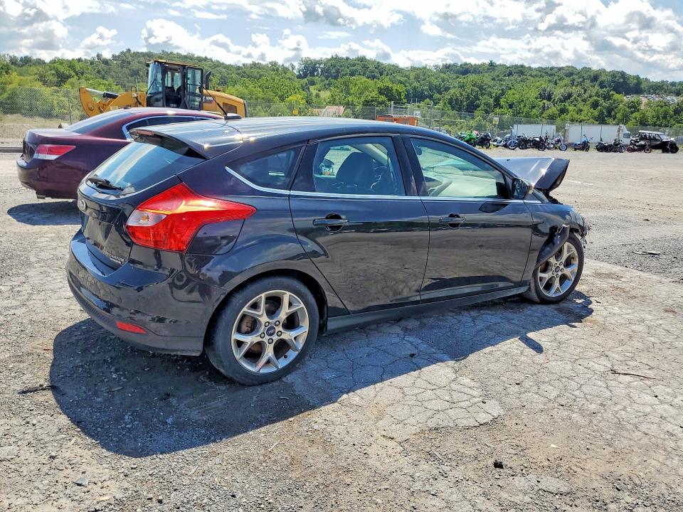 Photo 3 from auction – 2014 FORD FOCUS with VIN 1FADP3N22EL417964