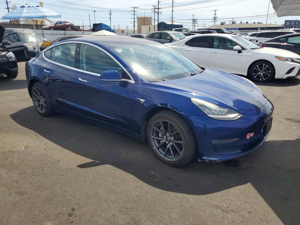 Photo 4 from auction – 2018 TESLA MODEL 3 with VIN 5YJ3E1EA4JF040896