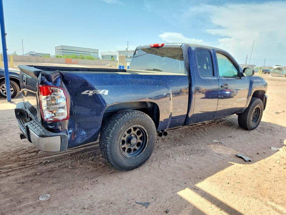 Photo 3 from auction – 2010 CHEVROLET SILVERADO with VIN 1GCSKPEA0AZ271196