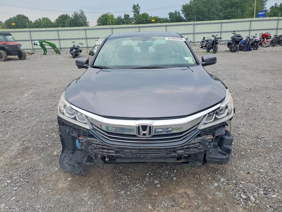 Photo 5 from auction – 2016 HONDA ACCORD with VIN 1HGCR2F74GA128914