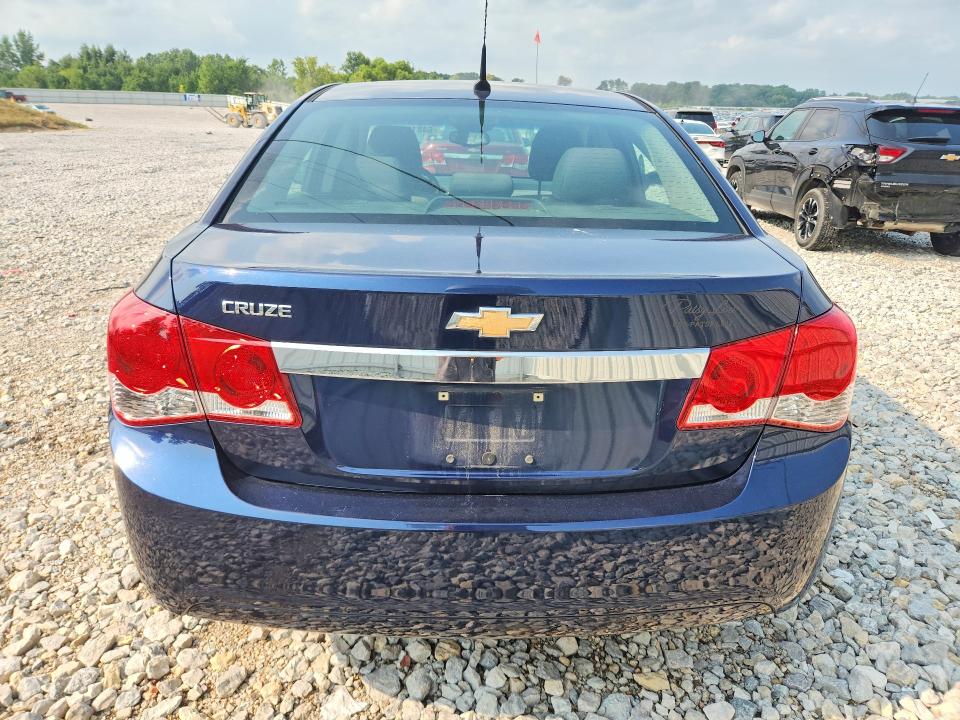Photo 6 from auction – 2011 CHEVROLET CRUZE with VIN 1G1PC5SH1B7224760