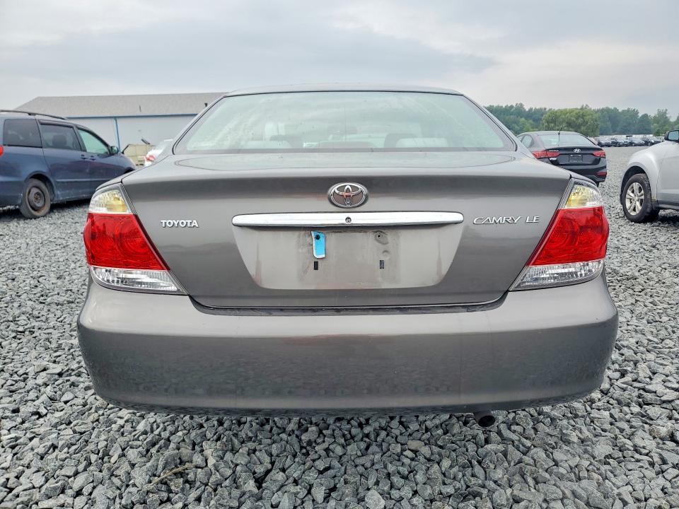 Photo 6 from auction – 2005 TOYOTA CAMRY with VIN 4T1BE32K35U603241