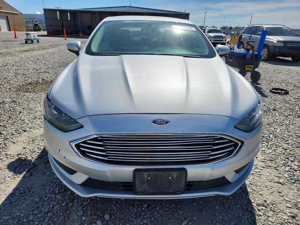 Photo 5 from auction – 2017 FORD FUSION with VIN 3FA6P0H71HR179562
