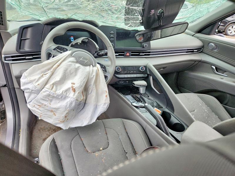 Снимка 8 от търг – 2026 HYUNDAI ELANTRA с VIN KMHLM4DG5TU123592