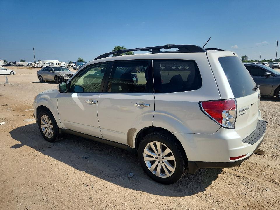 Photo 2 from auction – 2013 SUBARU FORESTER with VIN JF2SHAEC2DH425691