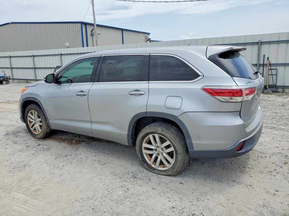 Photo 2 from auction – 2015 TOYOTA HIGHLANDER with VIN 5TDZARFH6FS016246