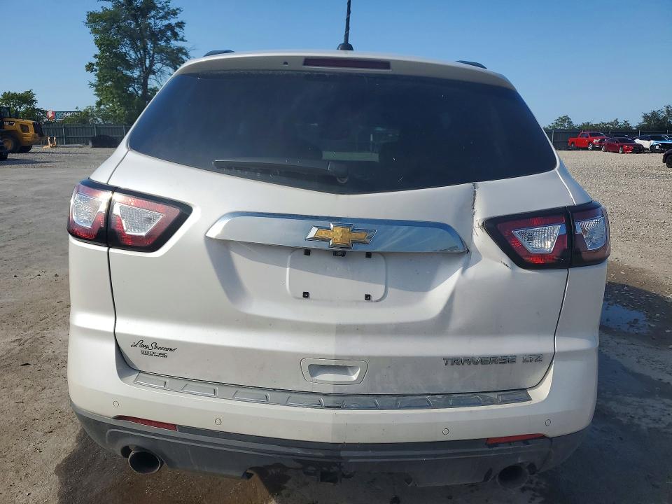 Photo 6 from auction – 2016 CHEVROLET TRAVERSE with VIN 1GNKRJKD9GJ237103