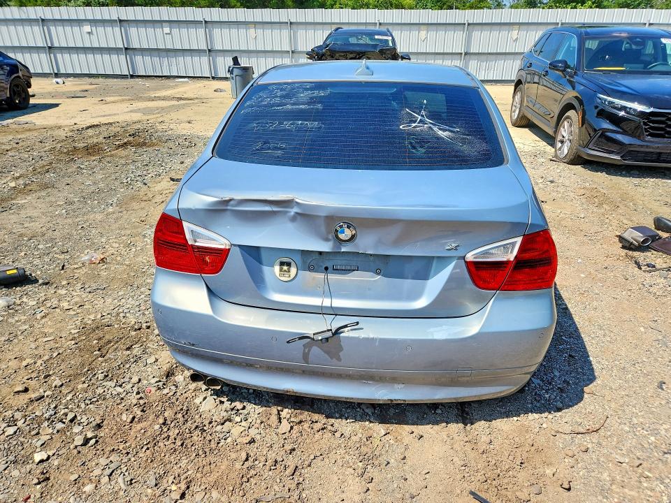 Photo 6 from auction – 2006 BMW 325 with VIN WBAVD13506KV04212