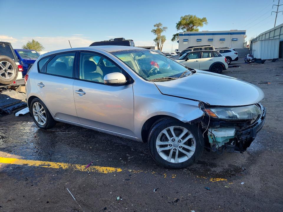Photo 4 from auction – 2012 KIA FORTE5 with VIN KNAFU5A22C5542281