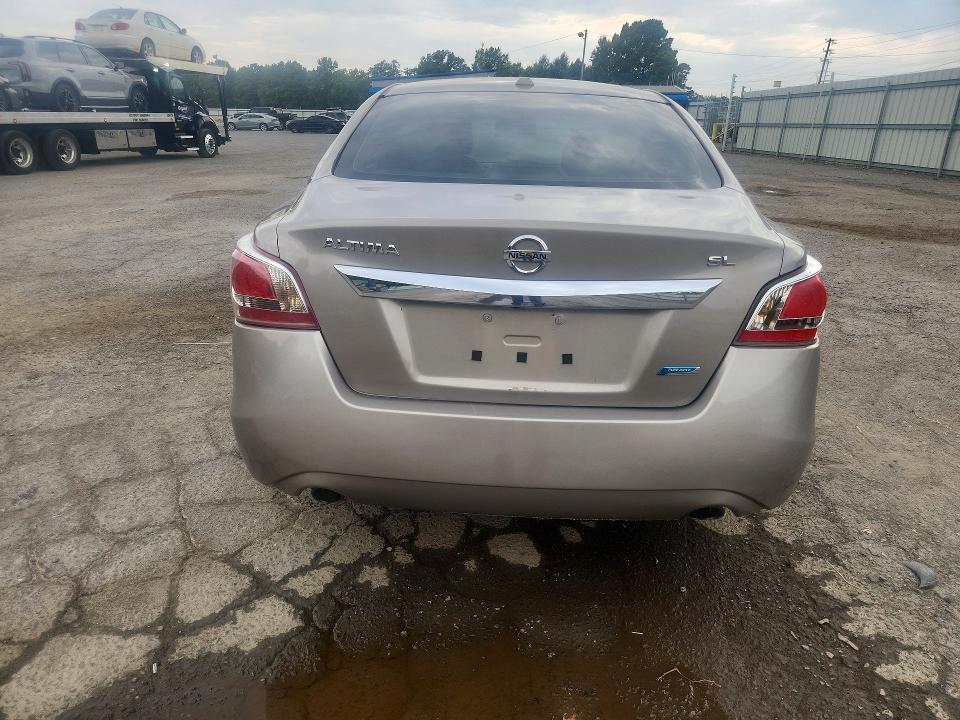 Photo 6 from auction – 2013 NISSAN ALTIMA with VIN 1N4AL3AP8DN555155