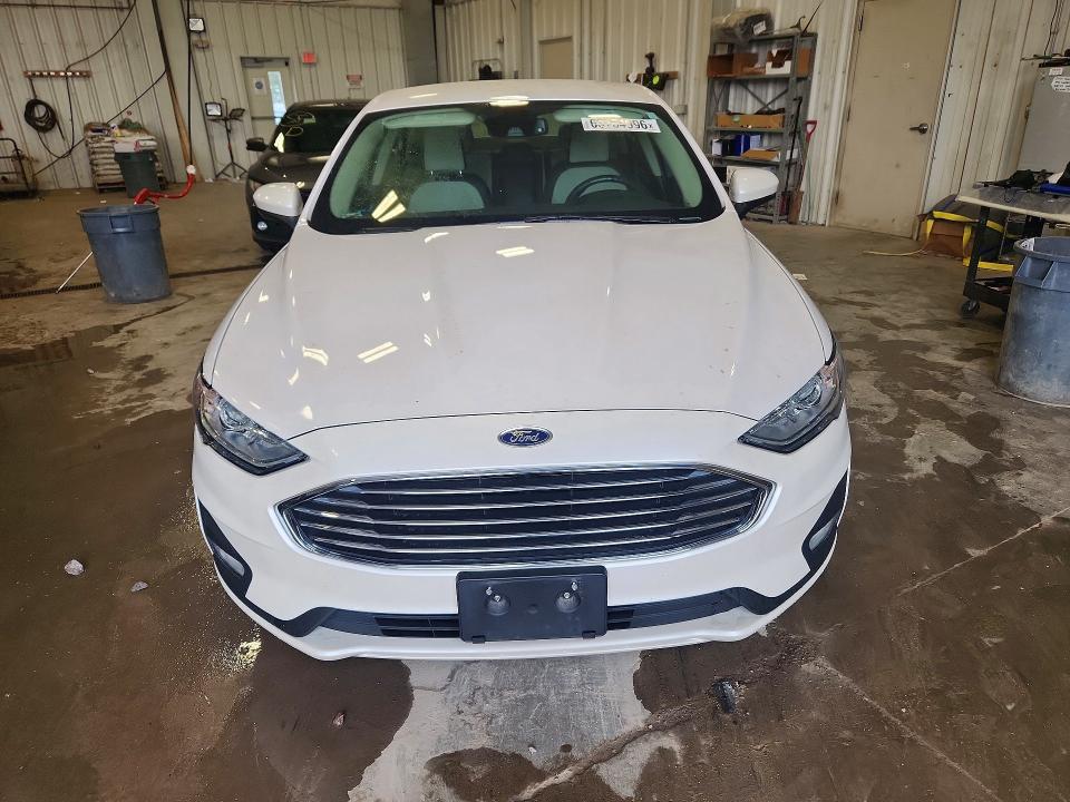 Photo 5 from auction – 2020 FORD FUSION with VIN 3FA6P0HD0LR247798
