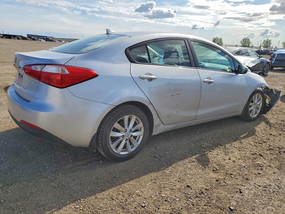 Photo 3 from auction – 2016 KIA FORTE with VIN KNAFX4A60G5487887