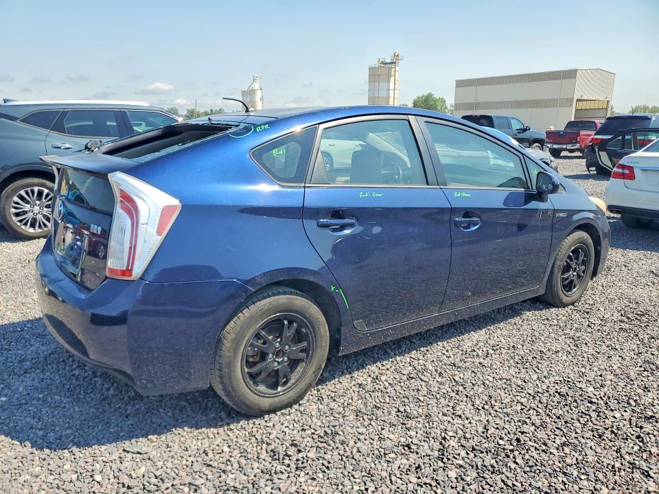 Photo 3 from auction – 2012 TOYOTA PRIUS with VIN JTDKN3DU1C1483103