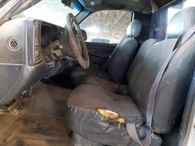 Photo 7 from auction – 2000 CHEVROLET SILVERADO with VIN 1GCEC14V3YE407477