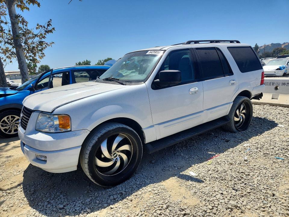 FORD EXPEDITION 2005 with VIN 1FMPU16565LA37955 - Photo from auction