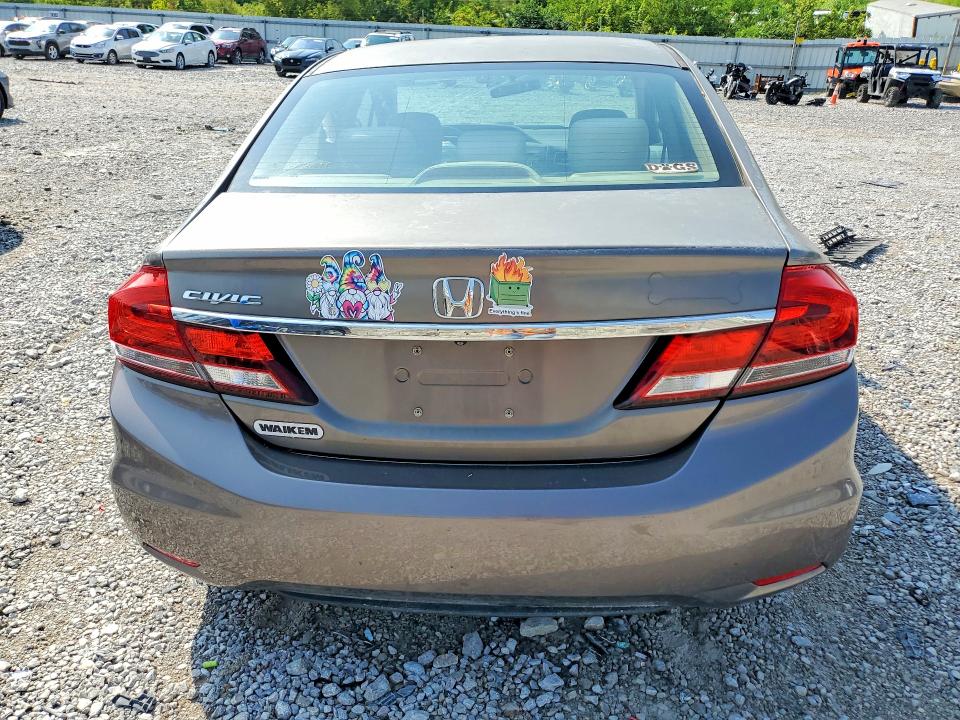 Photo 6 from auction – 2013 HONDA CIVIC with VIN 2HGFB2F56DH530012