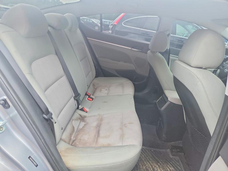 Photo 10 from auction – 2017 HYUNDAI ELANTRA with VIN 5NPD84LF6HH088570