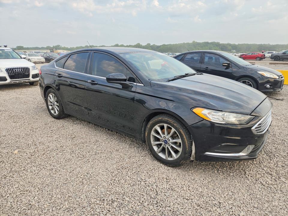 Photo 4 from auction – 2017 FORD FUSION with VIN 3FA6P0HD7HR247143