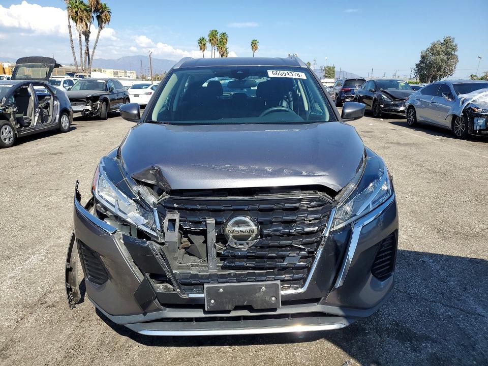 Photo 5 from auction – 2021 NISSAN KICKS with VIN 3N1CP5CV0ML469646