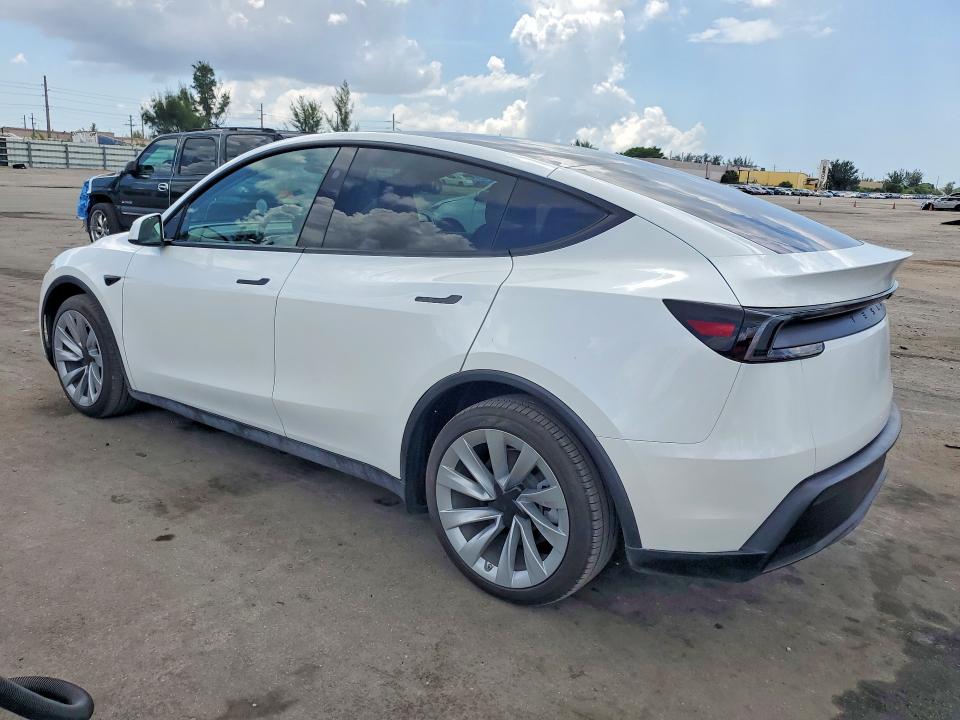 Photo 2 from auction – 2026 TESLA MODEL Y with VIN 7SAYGDED9TA500973