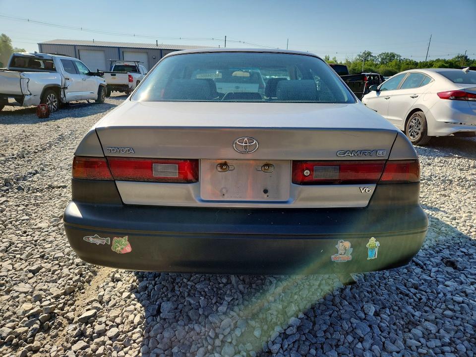 Photo 6 from auction – 1998 TOYOTA CAMRY with VIN 4T1BF22K4WU074360