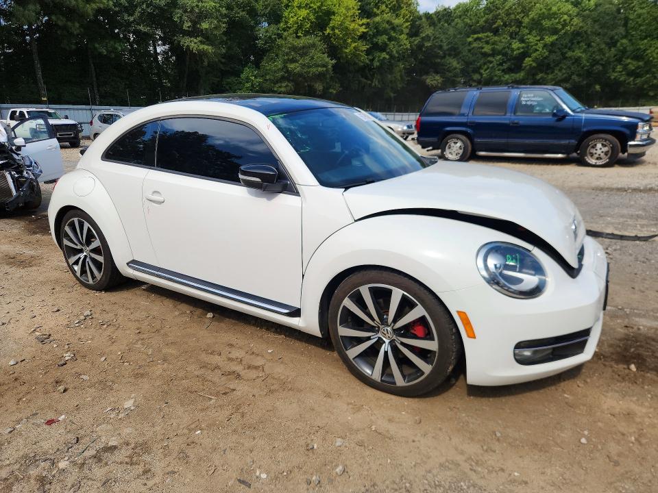 Photo 4 from auction – 2012 VOLKSWAGEN BEETLE with VIN 3VW467AT3CM649727