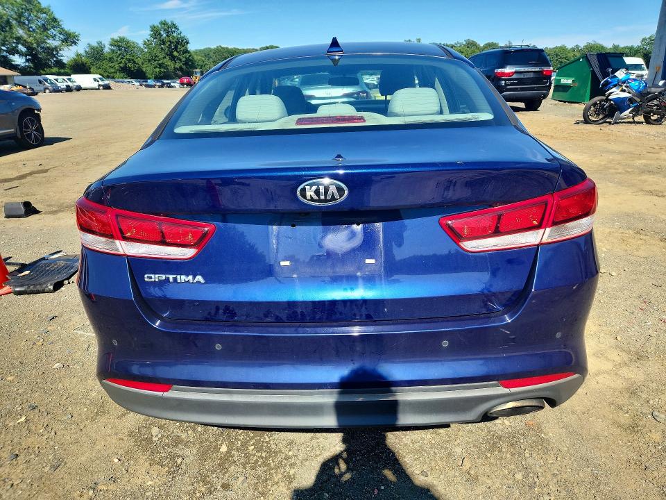 Foto 6 de la subasta – 2018 KIA OPTIMA con VIN 5XXGT4L36JG273205