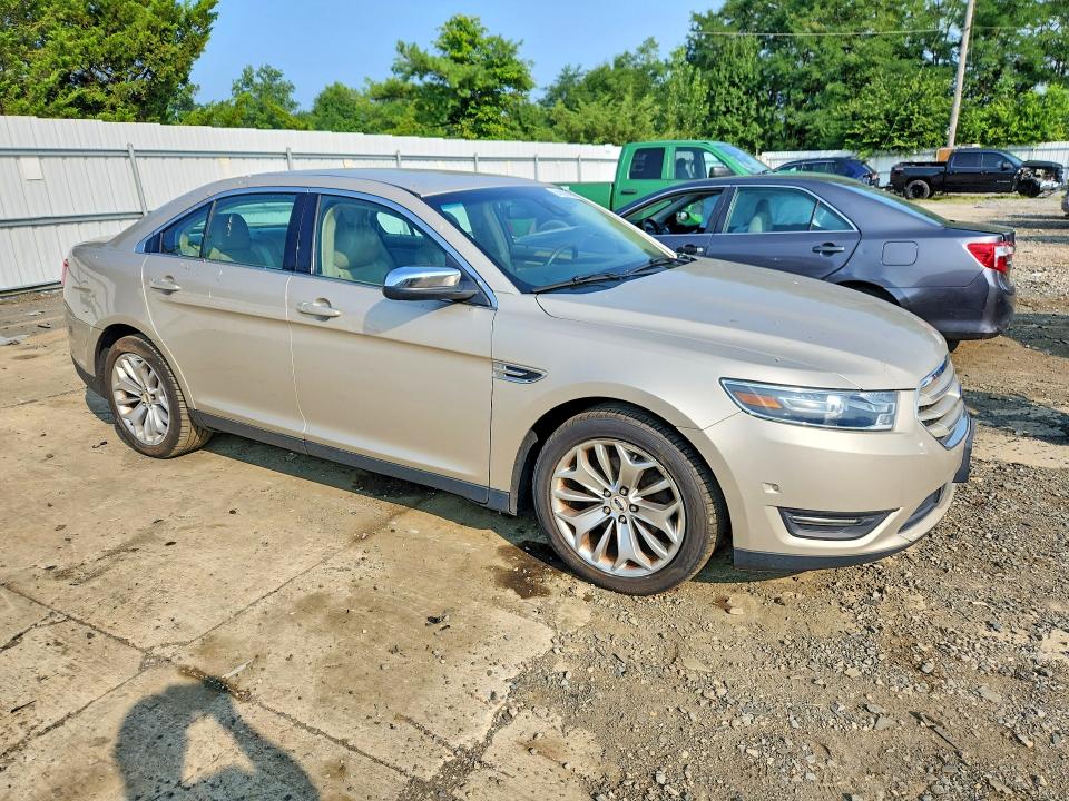 Photo 4 from auction – 2017 FORD TAURUS with VIN 1FAHP2F83HG138776