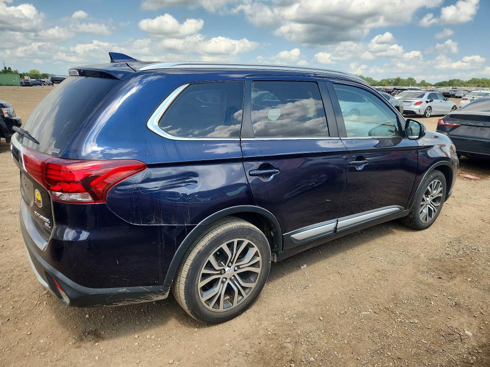 Photo 3 from auction – 2017 MITSUBISHI OUTLANDER with VIN JA4AZ3A30HZ056817
