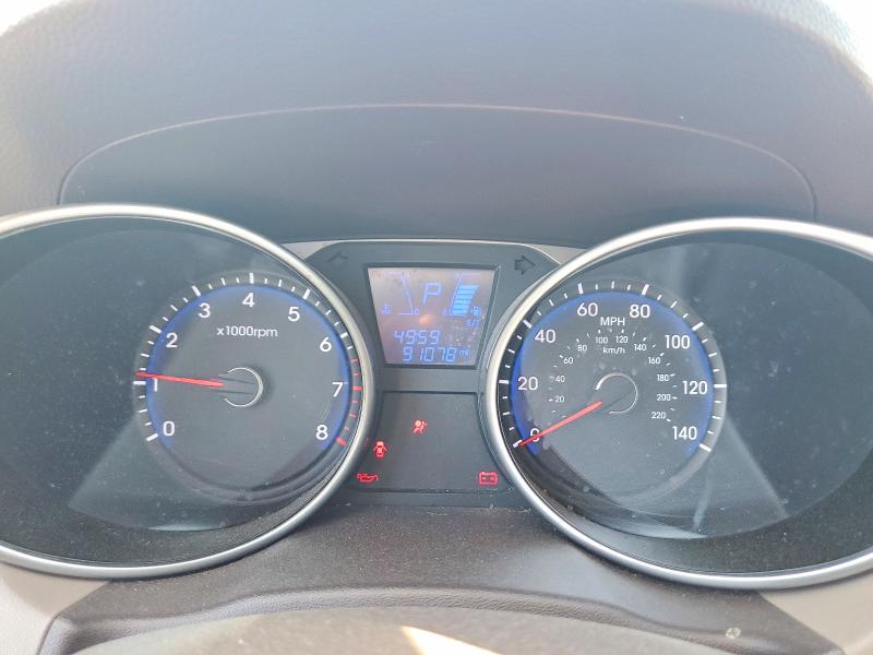 Photo 9 from auction – 2010 HYUNDAI TUCSON with VIN KM8JU3AC5AU011262