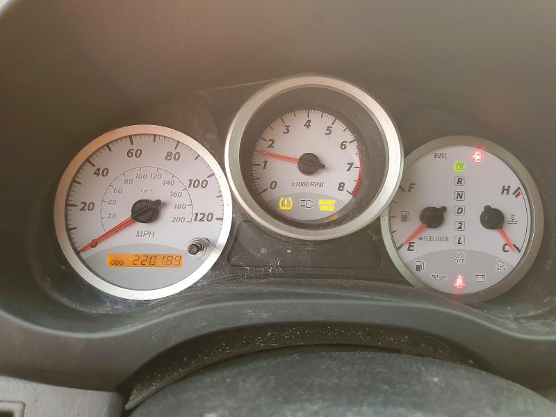 Photo 9 from auction – 2005 TOYOTA RAV4 with VIN JTEHD20V456026177