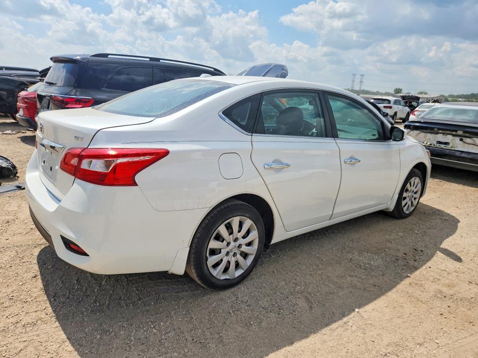 Photo 3 from auction – 2017 NISSAN SENTRA with VIN 3N1AB7AP9HY257679