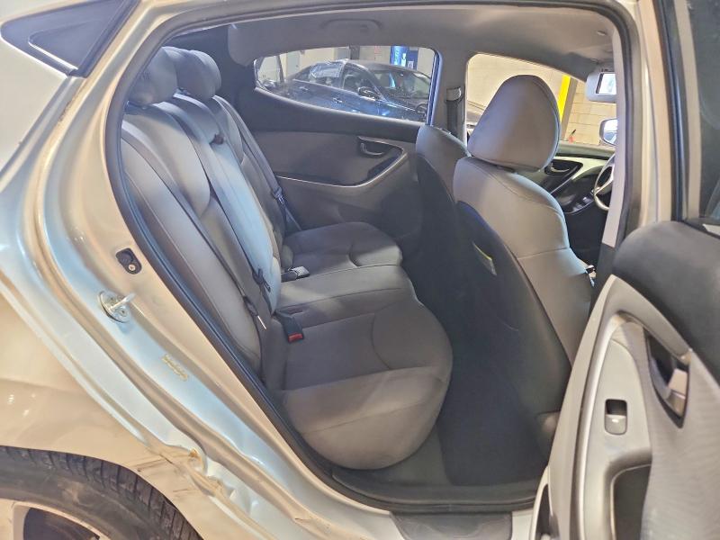 Photo 10 from auction – 2012 HYUNDAI ELANTRA with VIN KMHDH4AE1CU239559