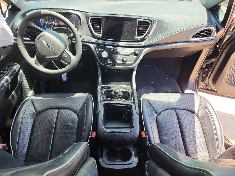 Photo 8 from auction – 2023 CHRYSLER PACIFICA with VIN 2C4RC1GG5PR629311
